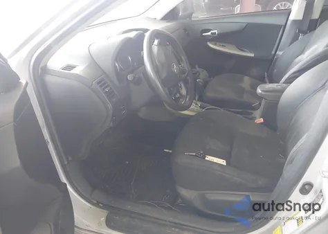 2011 Toyota Corolla S z USA, uszkodzony, nr VIN 2T1BU4EE1BC643149